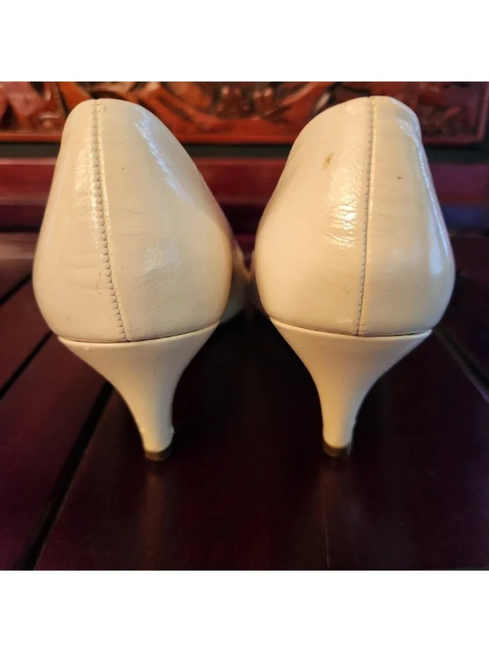 Vintage Joyce Heels Ivory Leather Pointed Toe Pumps With Gold Accent Size 8